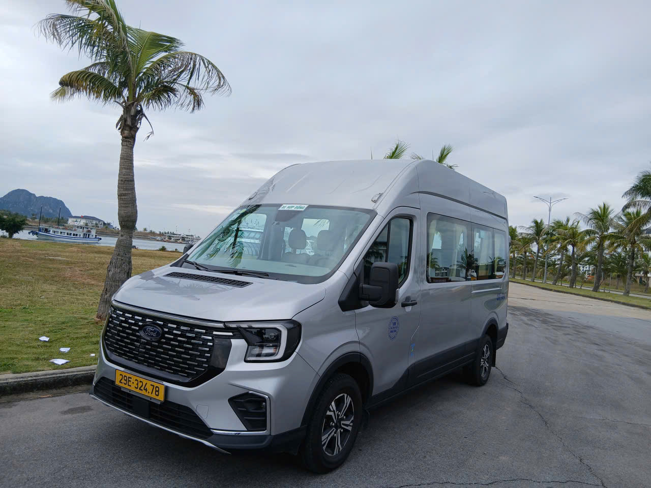Thuê xe 16 chỗ